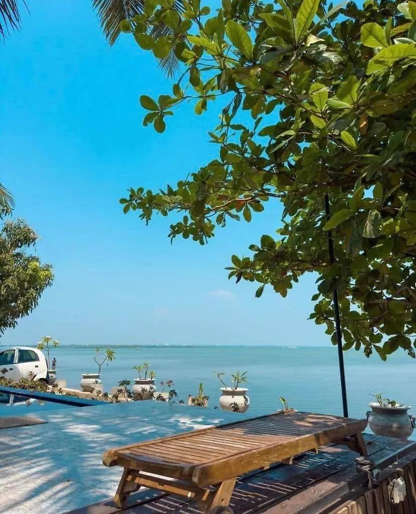 Lagoon Bay Resort نيجومبو 0*,