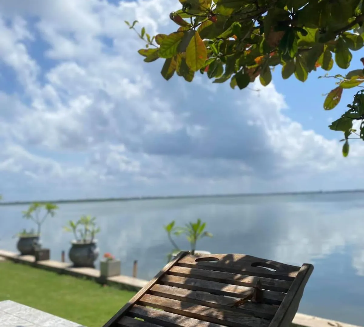 Guest house Lagoon Bay Resort Negombo